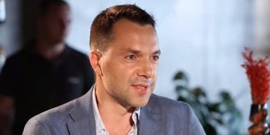 За Цоя — у СІЗО: що загрожує Арестовичу через скандал із нардепом Піпою