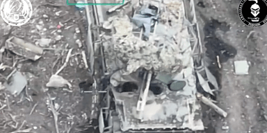 Уникальный случай: САУ Paladin уничтожила российскую БМП прямо на ходу (видео)