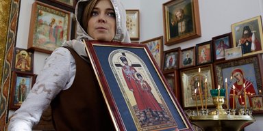Люди-амфибии. Почему бывший украинский прокурор Поклонская переживет всех