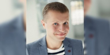 "Смеяться по-новому": как комик из Украины учится шутить в Америке