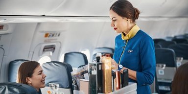 Одна вещь превратит экономперелет в бизнес-полет: бортпроводница поделилась секретом