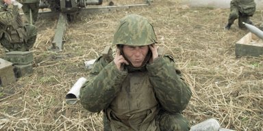 "WhatsApp вбиває": телефони солдатів РФ на передовій загрожують безпеці операцій, — ISW