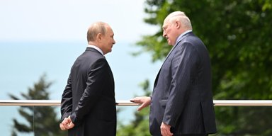 Из действующих подразделений: Лукашенко разрешил отправлять ВС РФ военную технику, — СМИ