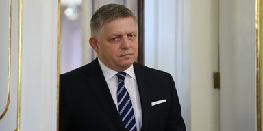 Фицо намекнул, что Словакия заблокирует кредит ЕС для Украины, если Орбан проиграет выборы