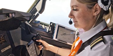 Конец мужской монополии. Как украинки завоевывают авиацию