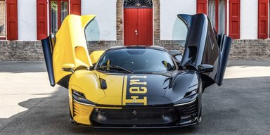 Продали за $26 мільйонів: новий суперкар Ferrari подорожчав у 11 разів за 10 хвилин (фото)