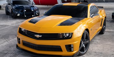 Chevrolet Camaro можуть повернути: до чого тут Майкл Бей і "Трансформери"