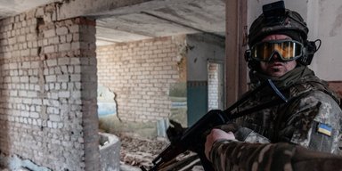 Відірвані від українських реалій: Генштаб ЗСУ скорочує навчання військових ЗСУ за кордоном
