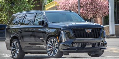 Новий Cadillac Escalade 2025 уперше помітили на дорогах (фото)