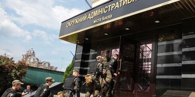 Мастера разговорного жанра. Чем закончится громкое дело с обысками в Окружном административном суде