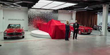 Ferrari, Porsche и Corvette: во Львове открылся музей с эксклюзивными ретро-авто (фото)