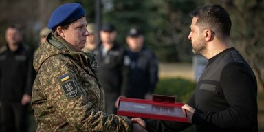 Впервые в рядах Нацгвардии звание Героя Украины получила женщина: детали (фото, видео)