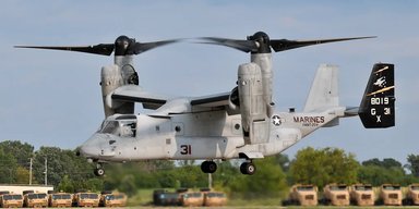 После крушения аппарата Osprey Япония заморозила полеты, но американцы продолжают летать