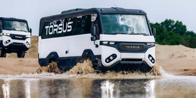 Українці презентували вражаючий позашляховий автобус для найсуворіших умов (фото)