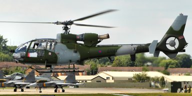 "Прощай, Gazelle": британские вертолеты в последний раз поднялись в небо после 50 лет службы