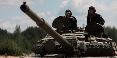 Долетели несколько снарядов: ВСУ из советских танков Т-72 обстреляли Белгородскую область, — росСМИ