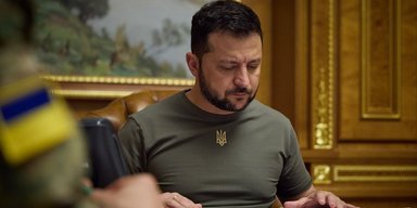 Лично вызывал Малюка: Зеленский отреагировал на скандал со слежкой за журналистами Bihus.Info