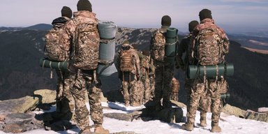 Загартовують дух і тіло: контрактники "18-24" проходять вишкіл в українських Карпатах (фото)