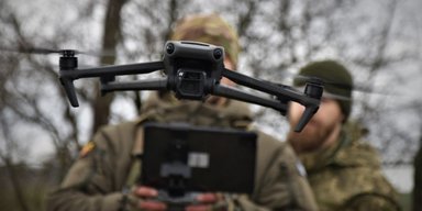 Україна жертвує новітньою шведською зброєю заради посилення FPV-дронів, — Forbes