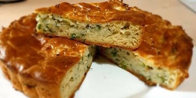 Вкуснейшая выпечка с капустой: как приготовить заливной пирог на кефире