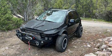 Старий Suzuki після ДТП перетворили на авто для Божевільного Макса (фото)