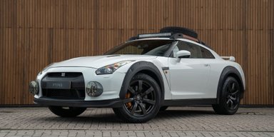 На продажу выставили уникальный внедорожный суперкар Nissan на 600 сил (фото)