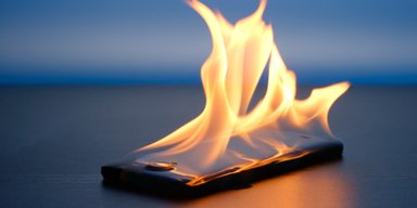 Вчені створили літієві батареї, які гасять себе при пожежі: скоро можуть з'явитися всюди