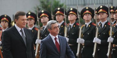 Экзамен для Еревана. Чем похожи мирно ушедший Саргсян и оставивший Украину в крови Янукович