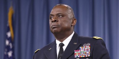 США продолжают искать возможности для бесперебойной помощи Украине, — глава Пентагона