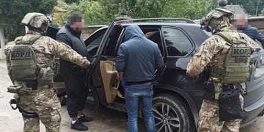 Представились сотрудниками ГУР: в Одесской области неизвестные со стрельбой похитили военного (видео)