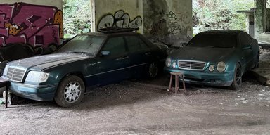 Легенди 80-х і 90-х: на складі виявлено покинуту колекцію культових Mercedes (фото)