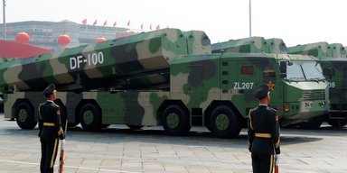 Серьезная угроза: Тайвань опасается китайских крылатых ракет DF-100