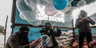 Чиновники Байдена потратили 50 млн долларов на презервативы для Сектора Газы, – Белый дом (фото)