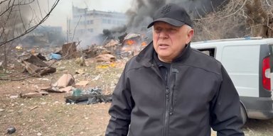 Ракети РФ вдарили по центру Сум: постраждала школа, діти встигли сховатись, — ОВА (відео)