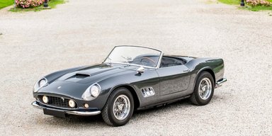 Ексклюзив за $18 мільйонів: на аукціон виставили раритетний суперкар Ferrari 50-х (фото)