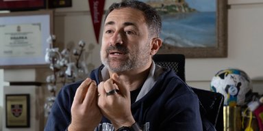 "Какая-то уродина": Смелянский резко ответил на критику о смене логотипа Укрпочты