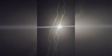 "Раптовий напад": Іран запустив балістичні ракети по військовій базі США в Йорданії (відео)