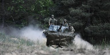 Основная проблема 2025 года: Путин готовится воевать "маршевыми батальонами", — Коваленко