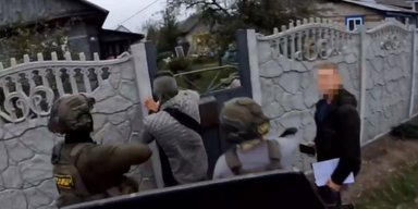 Сняла прилет "Шахеда" РФ: появилось видео задержания жительницы Калинковичей в Беларуси