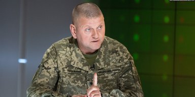 РФ затягує війну, а "мирні переговори" використовує як зброю: Залужний пояснив, що робити Україні