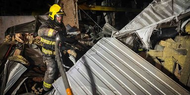 Ночная атака Shahed: спасатели показали последствия ударов БПЛА по Киевской области (видео)
