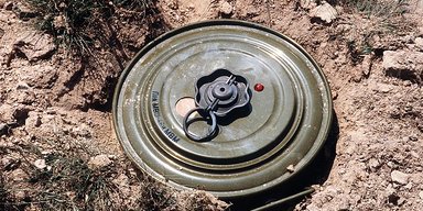 Дроны ВСУ сбрасывают мины с "умными детонаторами": как это вредит россиянам (видео)