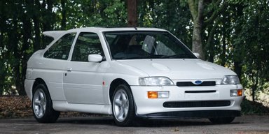 Обнаружен культовый Ford Escort 90-х с пробегом всего 650 км: его оценили в $200 000 (фото)