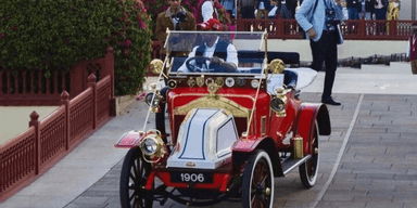 "Пані в червоному": чоловік відновив рідкісний Renault Frères 1906 року після років забуття (фото)