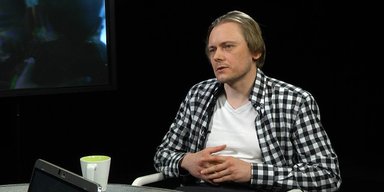 Человек в скафандре. Как спорить с пропагандистом Кремля