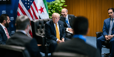 "Я есть в каждом списке": Трамп заявил, что знает о планах Ирана убить его, — WSJ