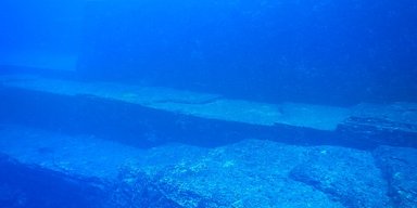 Чудо природы или рукотворное чудо: кто на самом деле создал 10 000-летние подводные руины Йонагуни (фото)