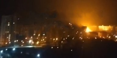 Спалахувало і вибухало: влада Бєлгородської області заявила про масову ракетну атаку (відео)