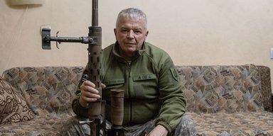 На відстані танкового пострілу: що відомо про українського снайпера-рекордсмена (фото)