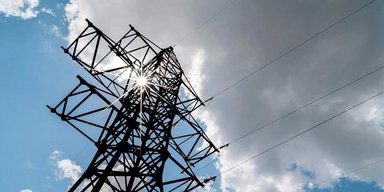 В Украине могут сократить продолжительность отключений света: что готовит Кабмин